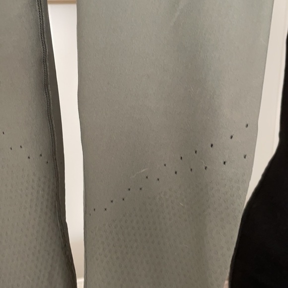 NWT Lululemon Leggings - Picture 6 of 9